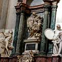  Chiesa di San Giovanni dei Fiorentini: monumento funebre opera di Borromini 24