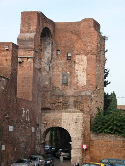 Luoghi di Roma: 57 - Arco di Dolabella