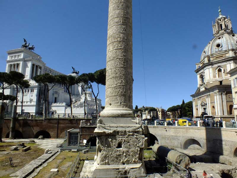 Luoghi di Roma: 37 - Colonna di Traiano