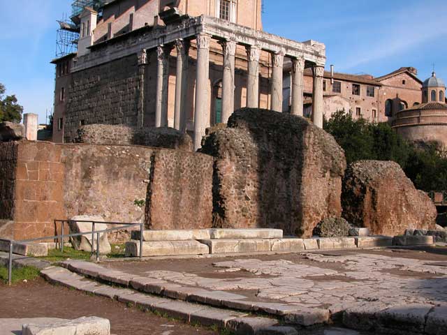 Il Tempio del Divo Giulio