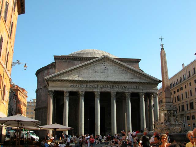 Pantheon di Roma: 1 - La Piazza della Rotonda