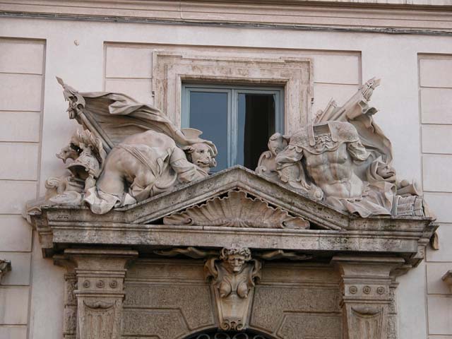 Passeggiate Romane - da Piazza Barberini al Colosseo: 51 - Palazzo della Consulta