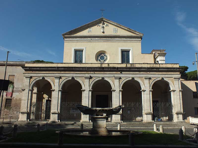 Passeggiate Romane: Colosseo - San Giovanni - Colosseo: 5 - Basilica di Santa Maria in Domnica