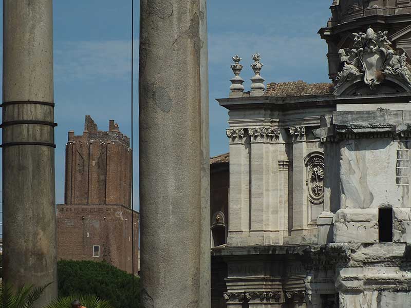Passeggiate Romane - da Porta Portese a Porta San Paolo: 31 - Foro Romano