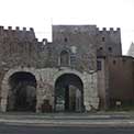 Passeggiate Romane - da Porta Portese a Porta San Paolo: 68 - Porta San Paolo 