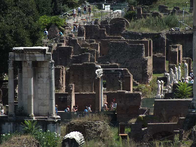 Passeggiate Romane - da Trastevere al Colosseo: 51 - Foro Romano