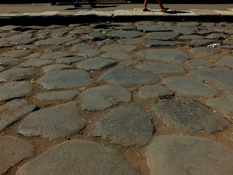 Passeggiate Romane - da Trastevere al Colosseo: 58 - Piazza del Colosseo